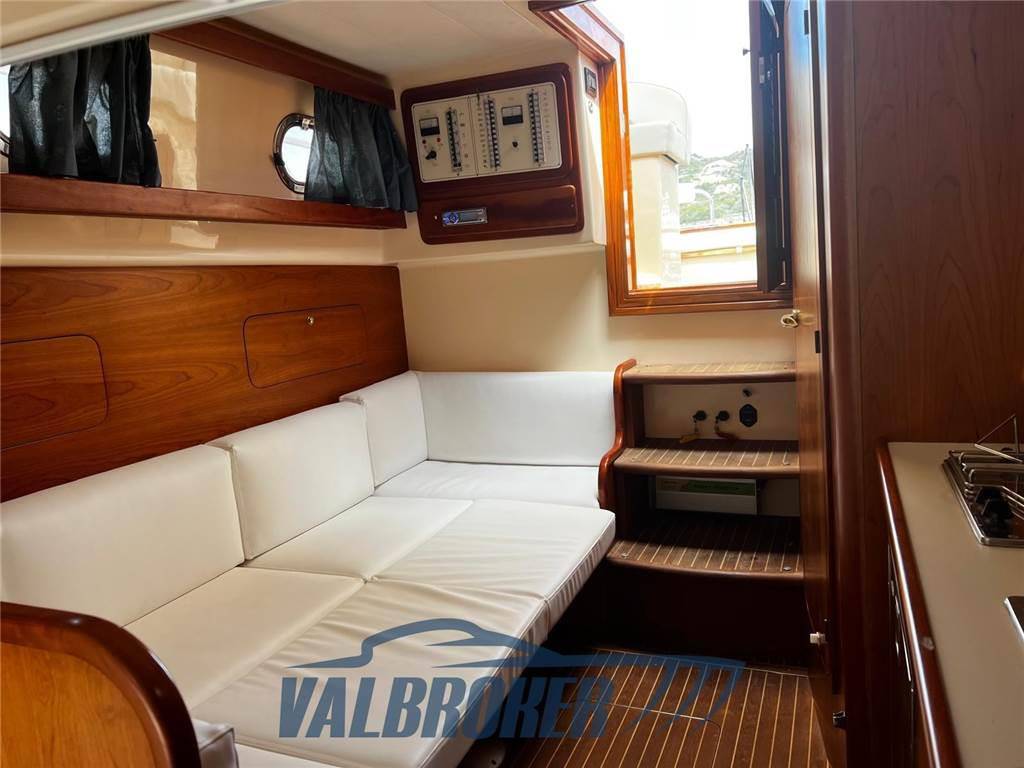 Apreamare Aprea 10 semi cabin