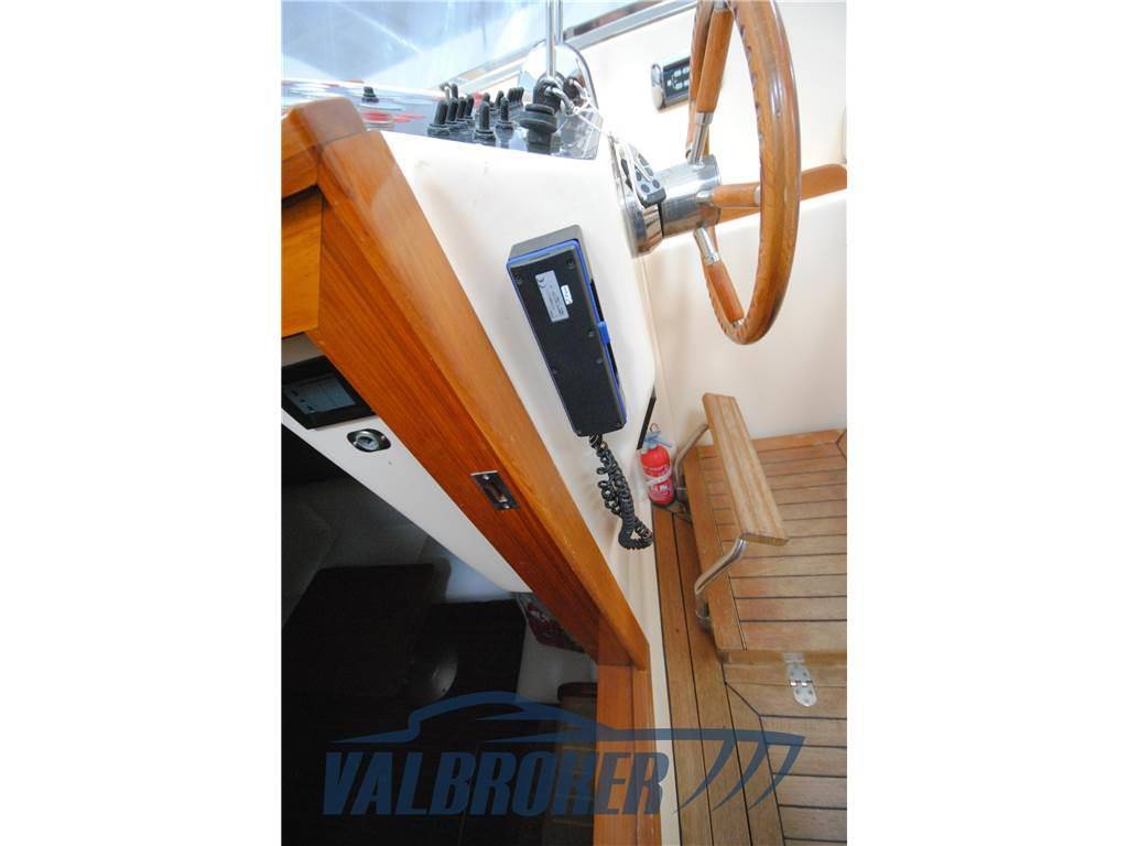 Apreamare Aprea 10 semi cabin