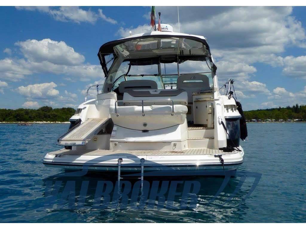 Monterey boats 415 sy sport yacht
