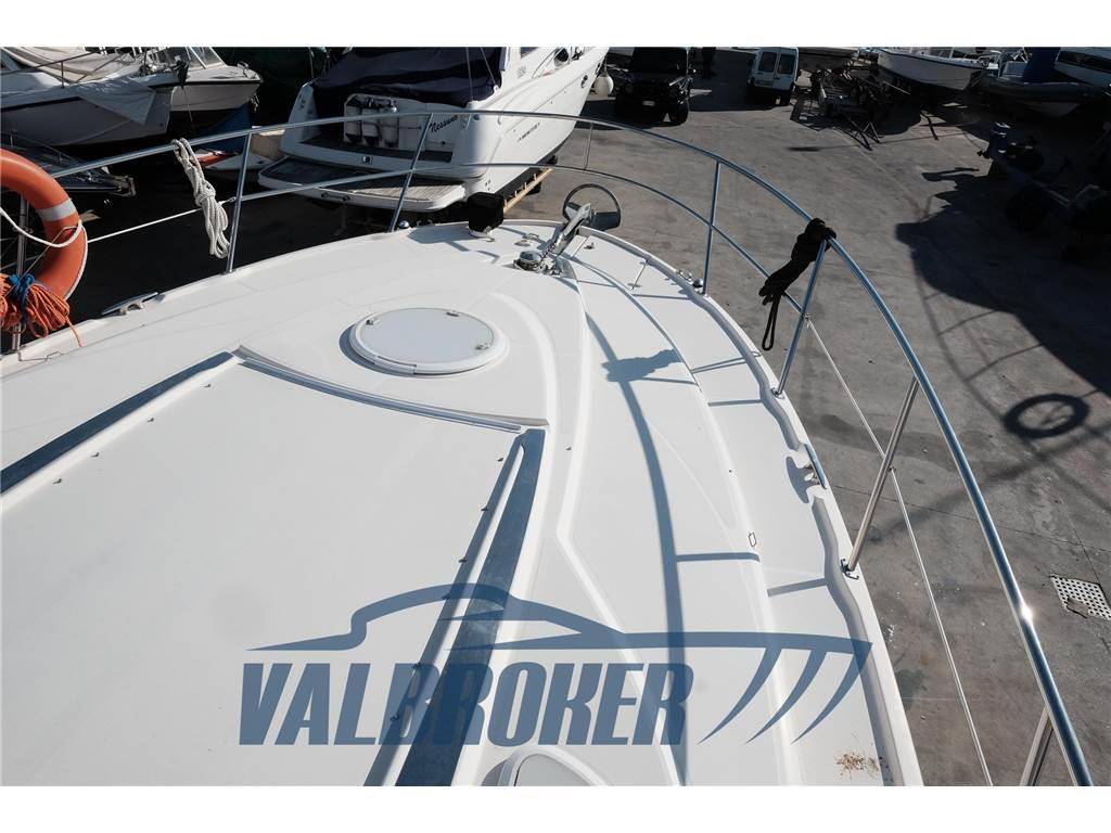 Monterey boats 415 sy sport yacht