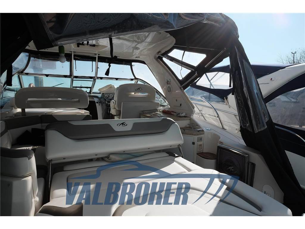 Monterey boats 415 sy sport yacht