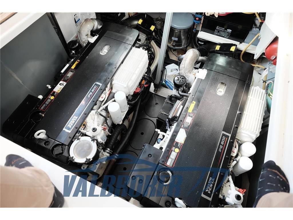Monterey boats 415 sy sport yacht