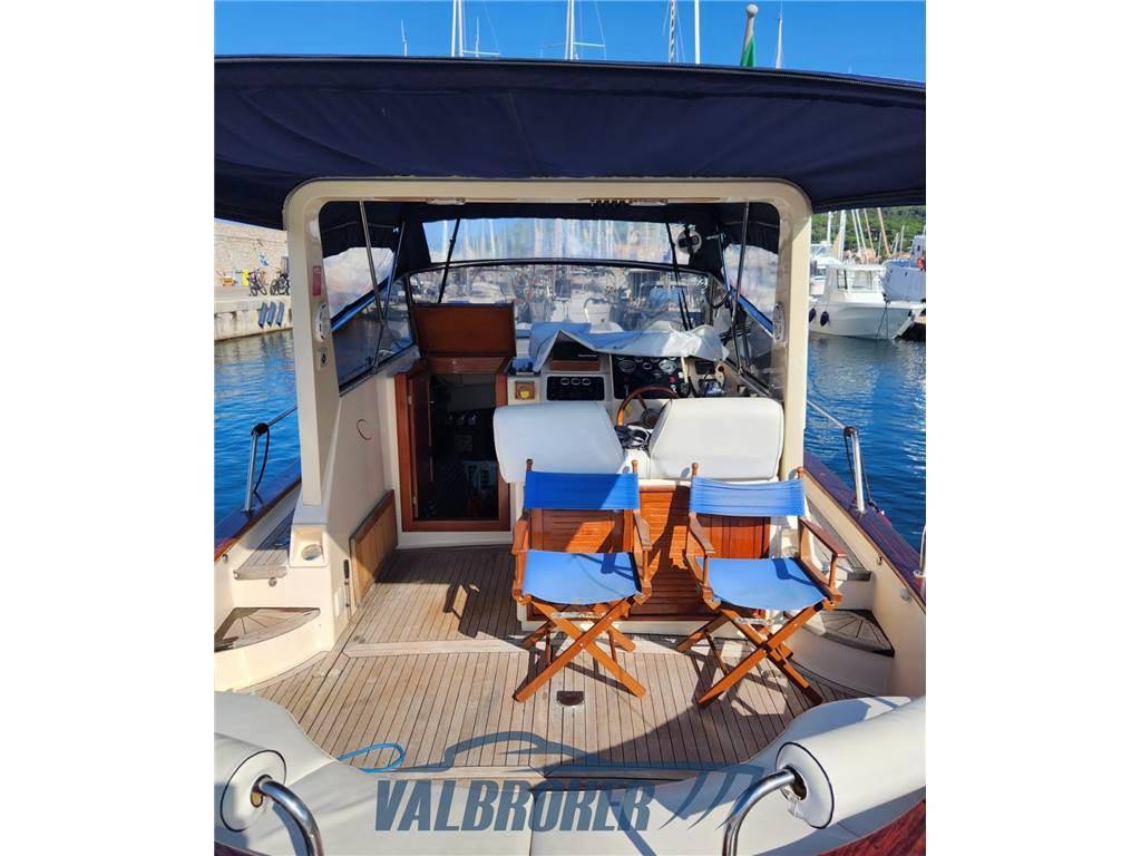 Apreamare Aprea 10 semi cabin