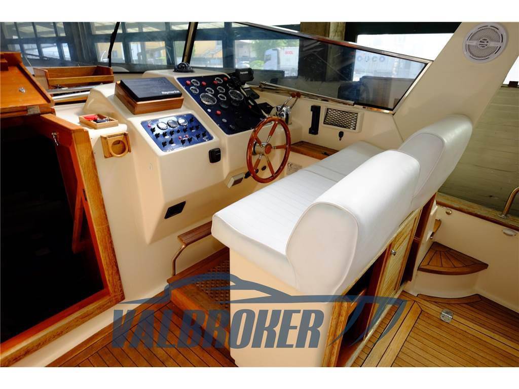 Apreamare Aprea 10 semi cabin
