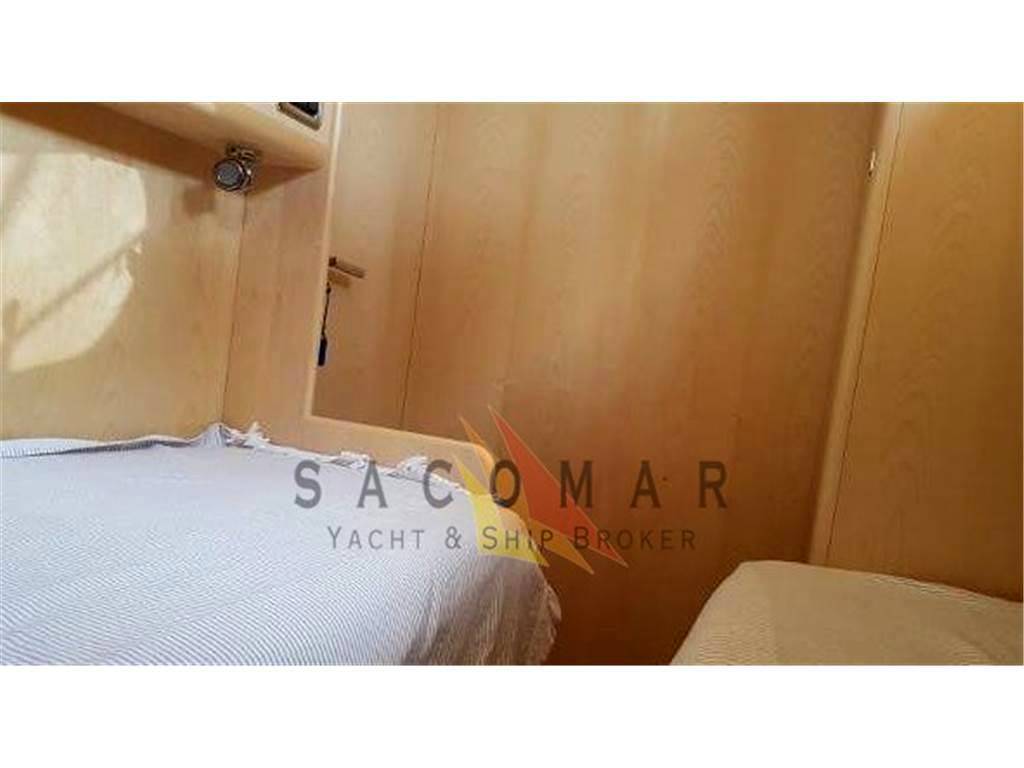 Di donna Serapo 42 cabin ht