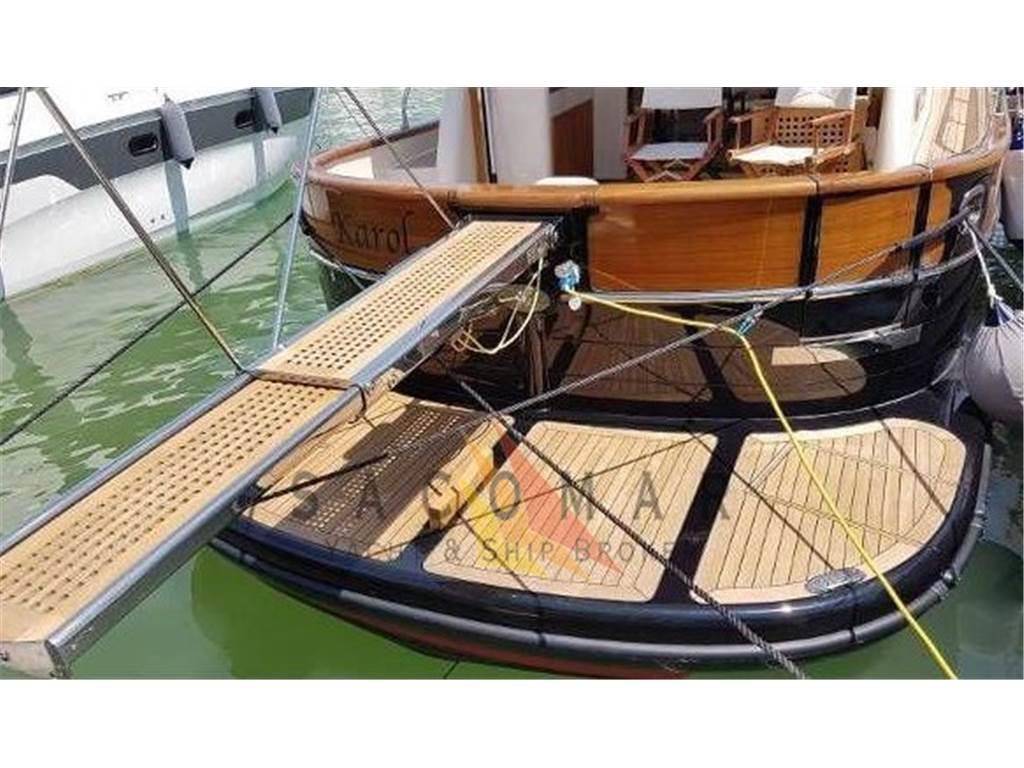 Di donna Serapo 42 cabin ht