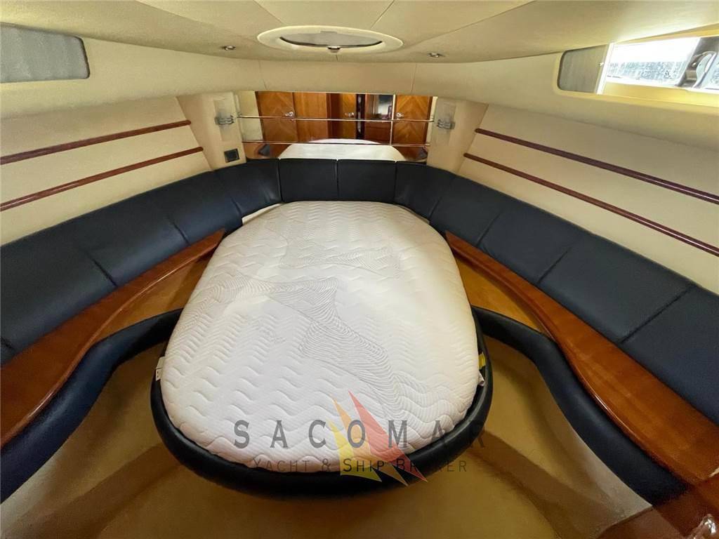 Azimut 46