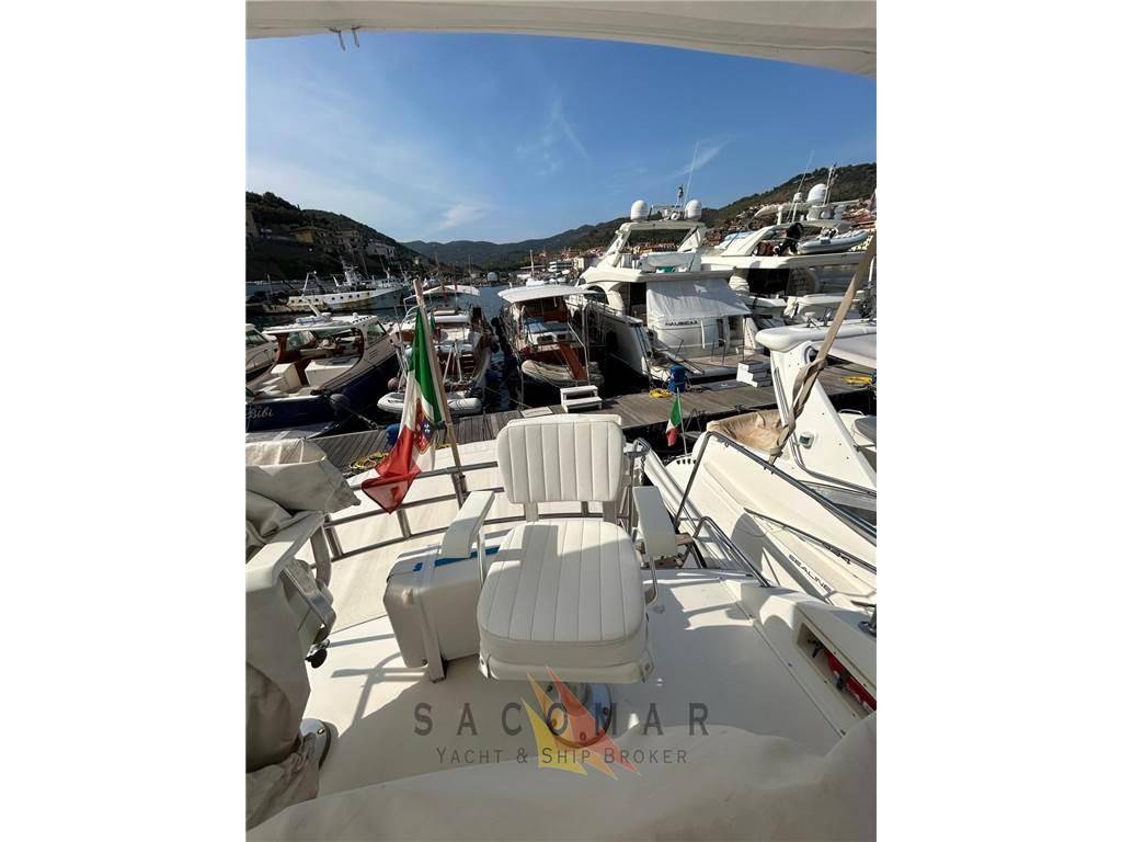 Bertram yacht 33' sf