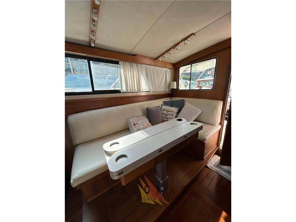 Bertram yacht 33' sf