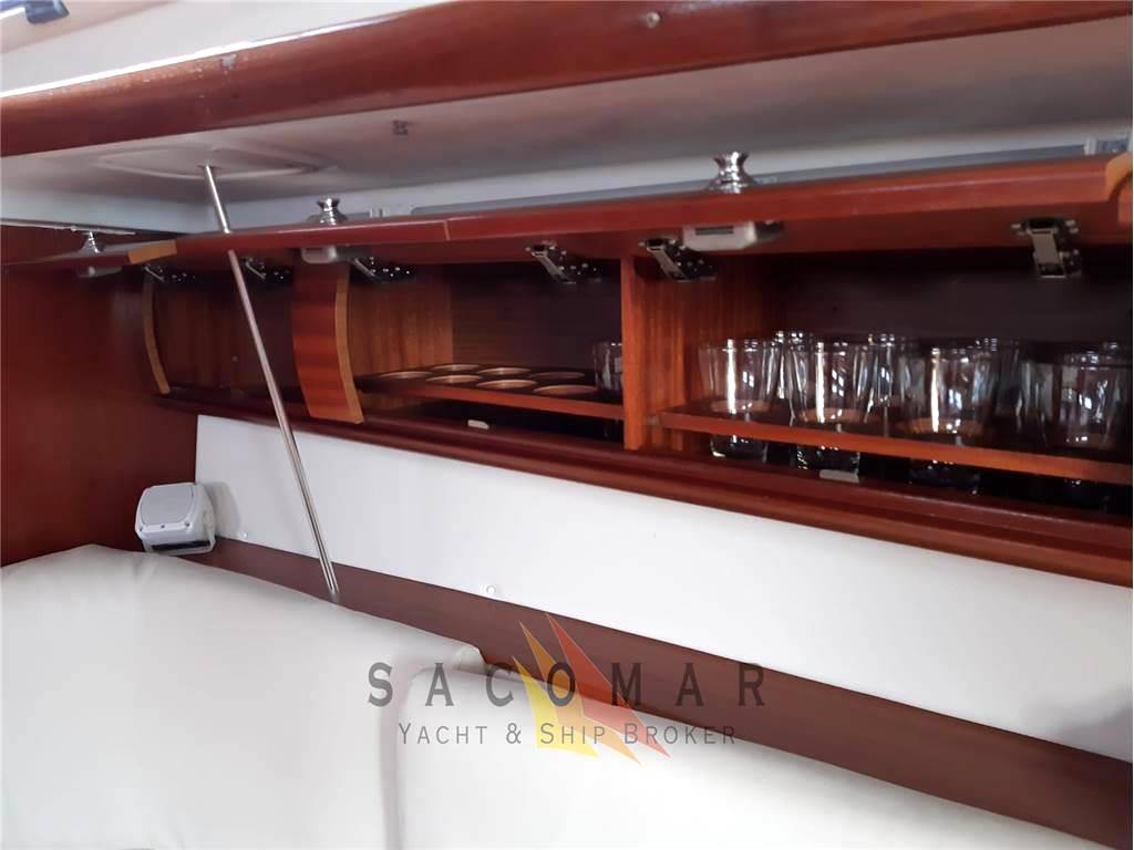 Bavaria 44