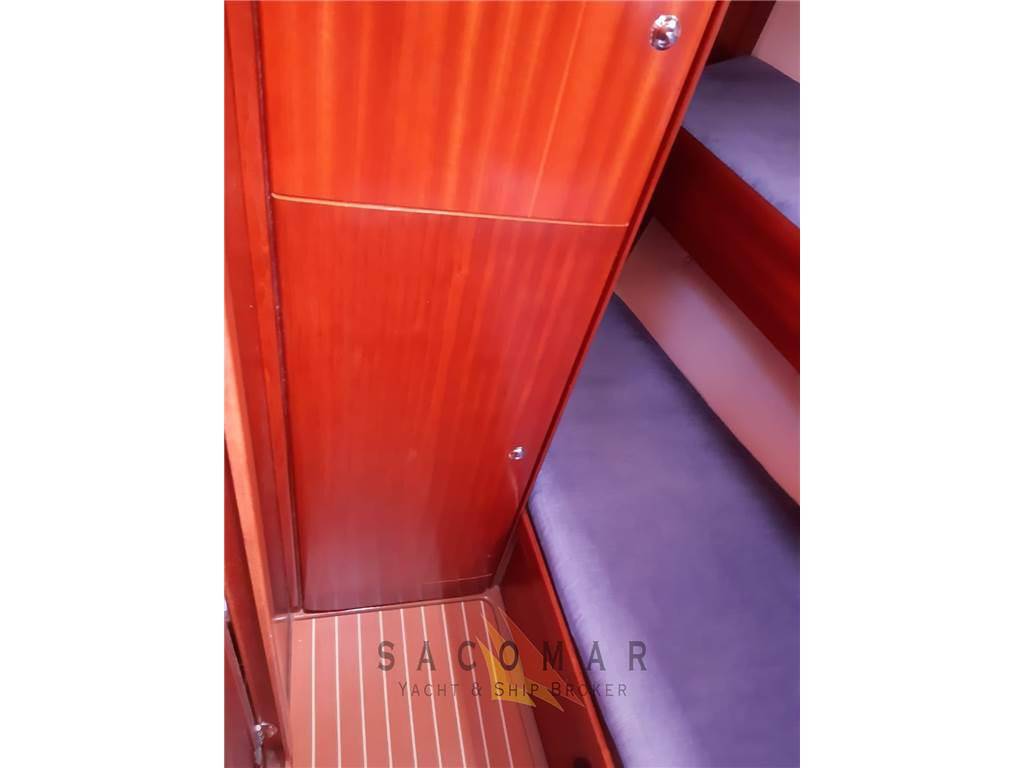 Bavaria 44