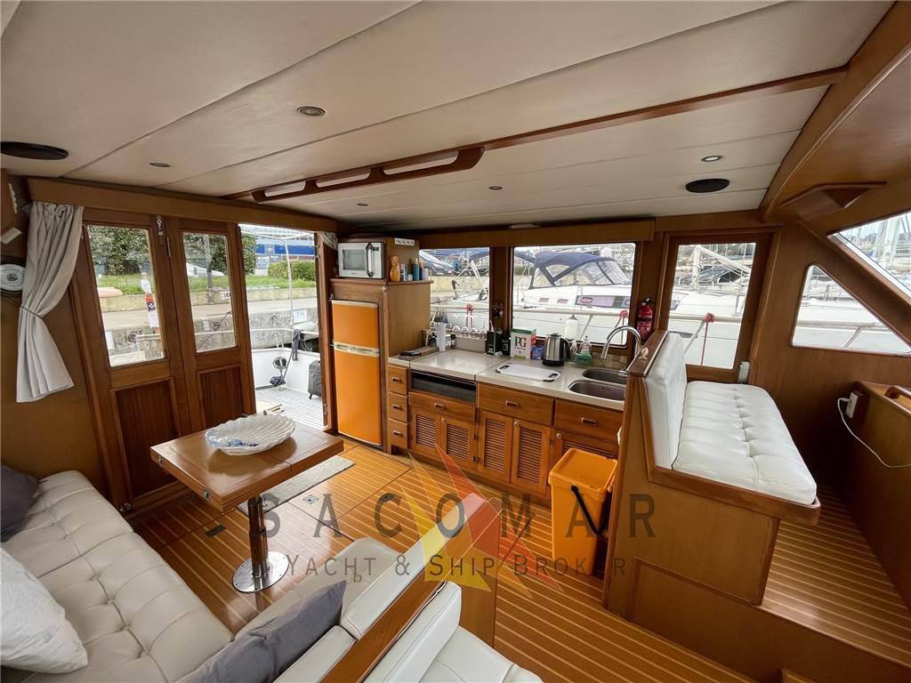 Shanghai double happiness yacht co. ltd 42 alaska
