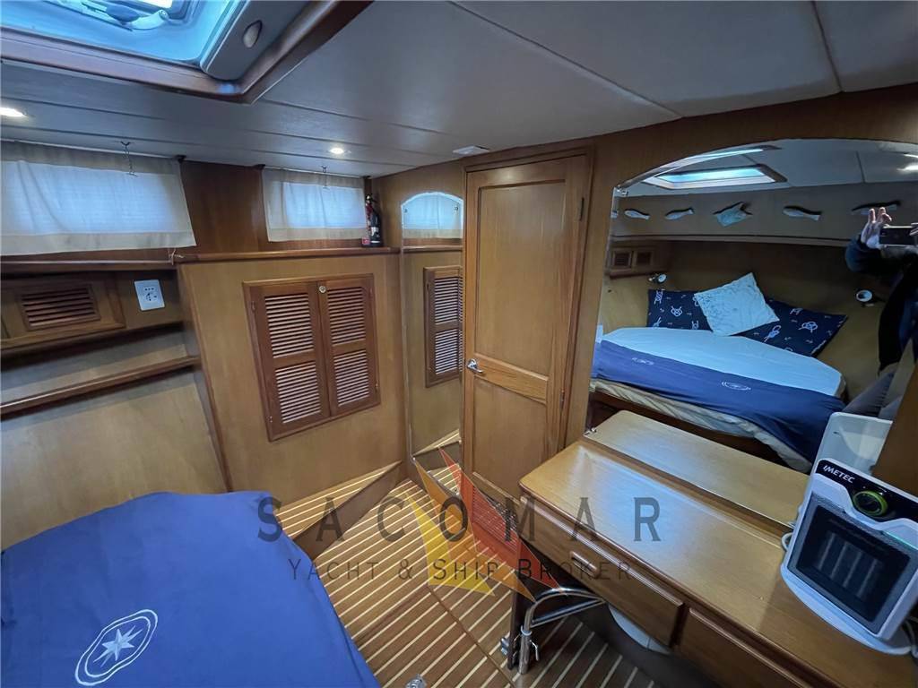 Shanghai double happiness yacht co. ltd 42 alaska