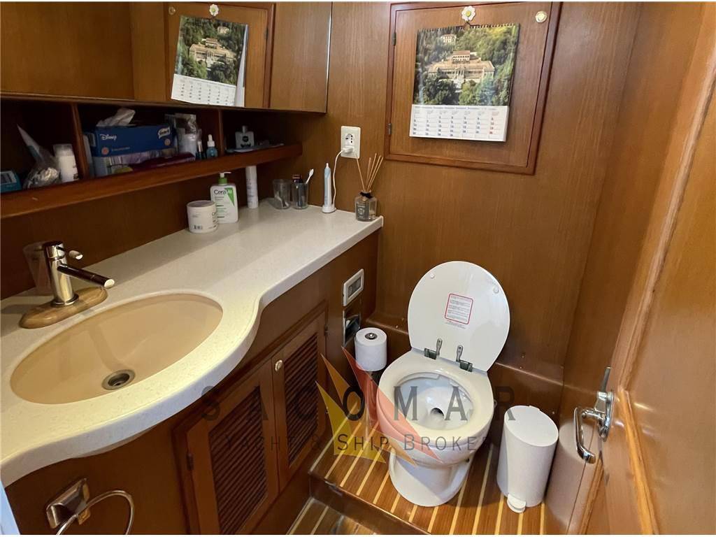 Shanghai double happiness yacht co. ltd 42 alaska