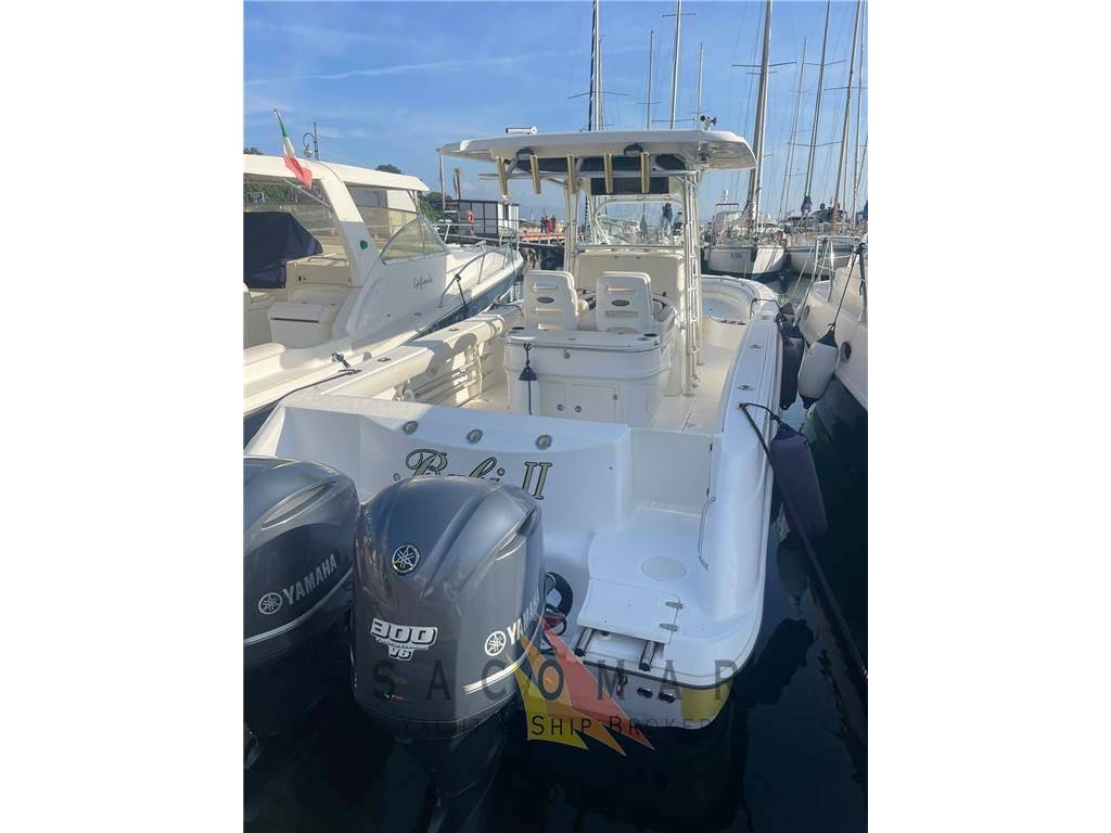 Boston whaler Outrage 320