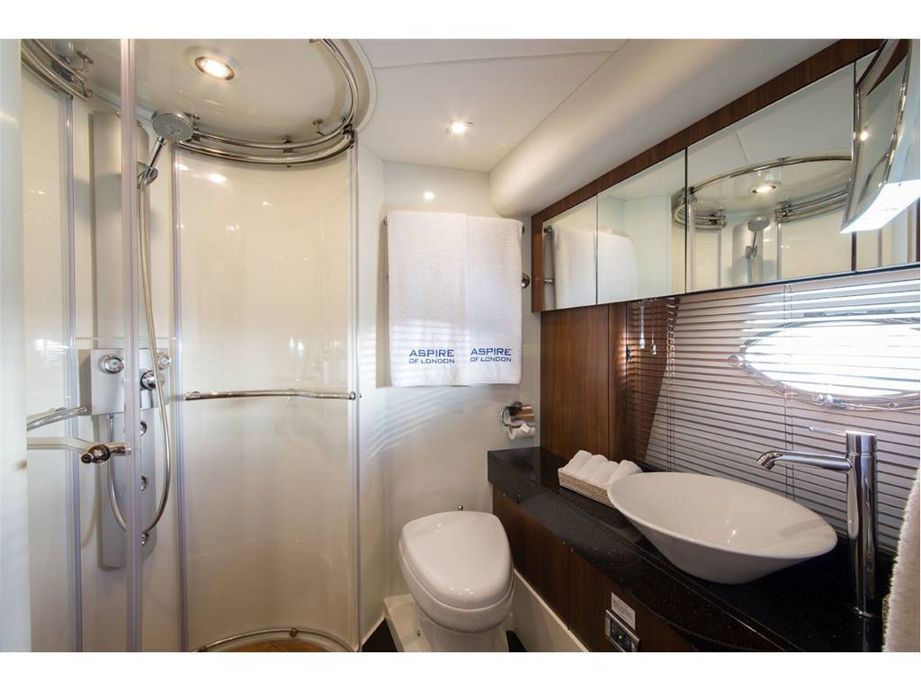 Sunseeker Predator 72