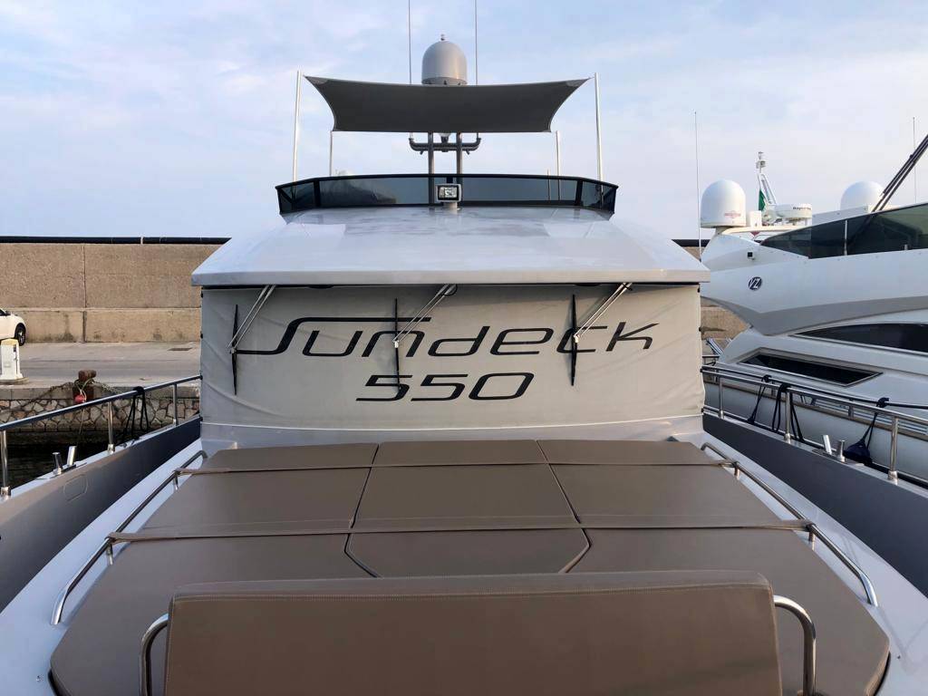 Sundeck 550