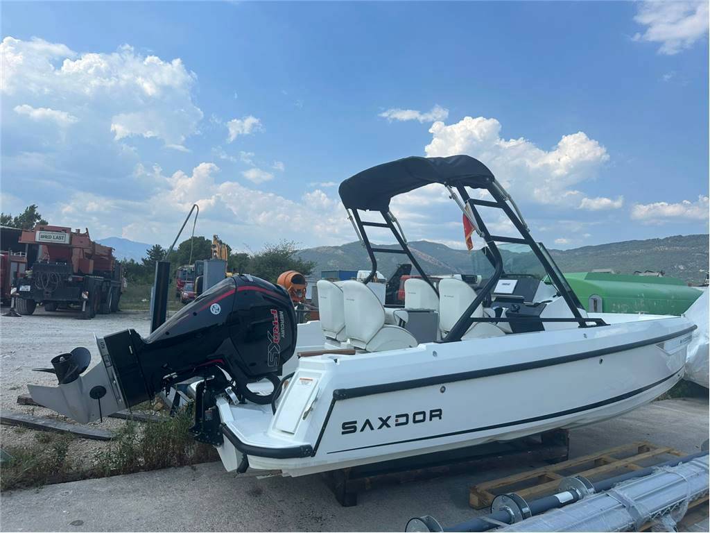 Saxdor yachts 205