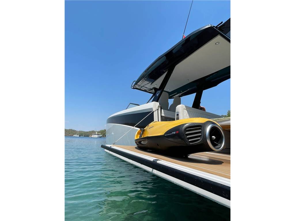 Virtue yachts V10