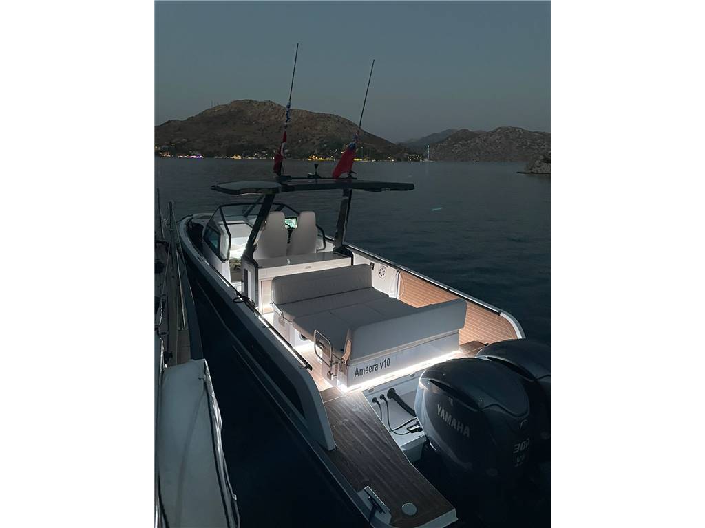 Virtue yachts V10