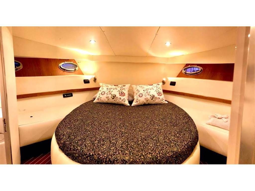 Rizzardi yachts R40