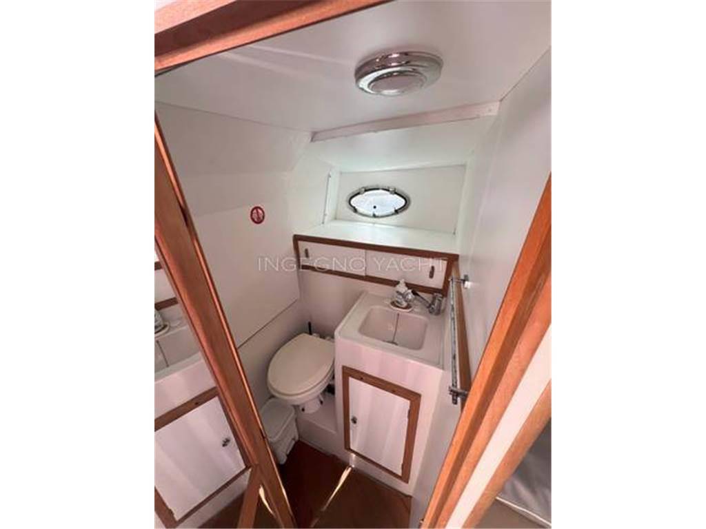 Tornado 38 flush deck