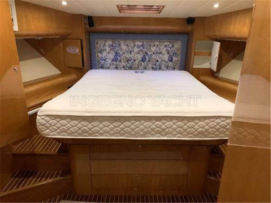 Uniesse 55 fly