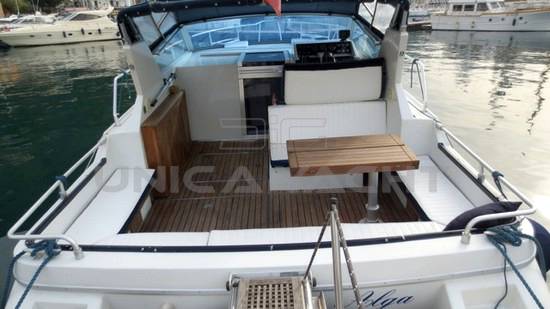 Mochi craft 33 sedan