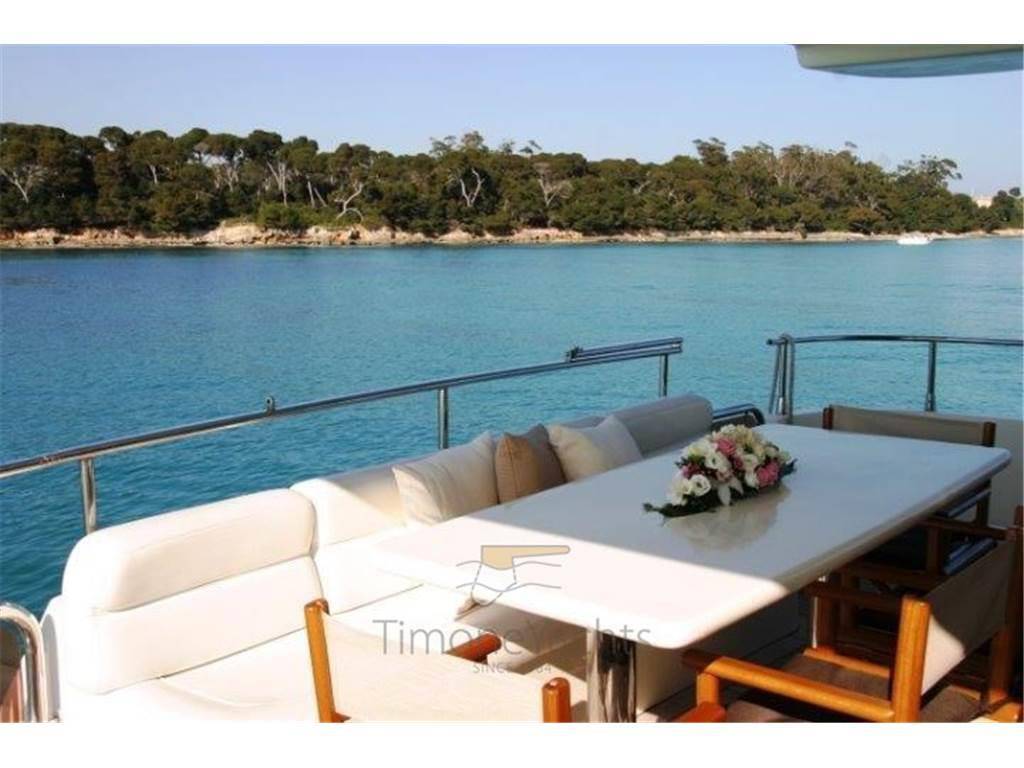 Azimut 70 sea jet 4 cabins + crew