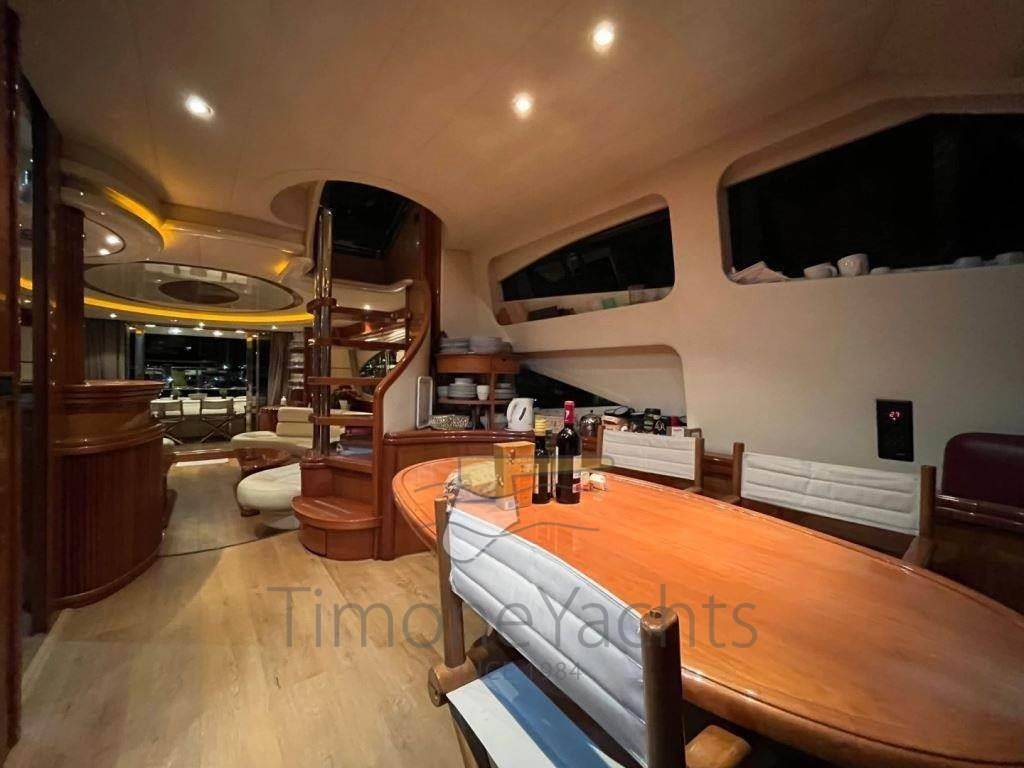 Azimut 70 sea jet 4 cabins + crew