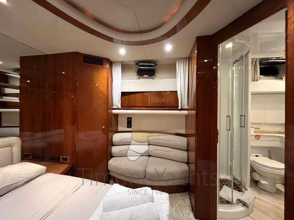 Azimut 70 sea jet 4 cabins + crew
