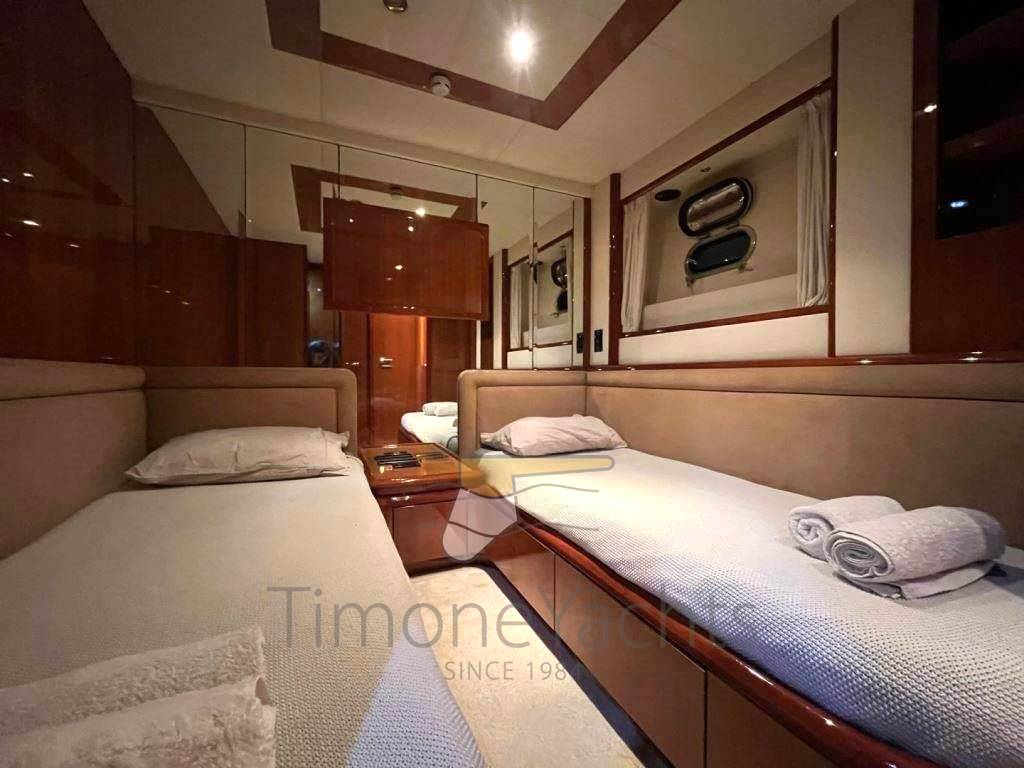 Azimut 70 sea jet 4 cabins + crew