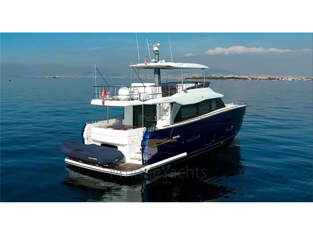 Azimut Magellano 66