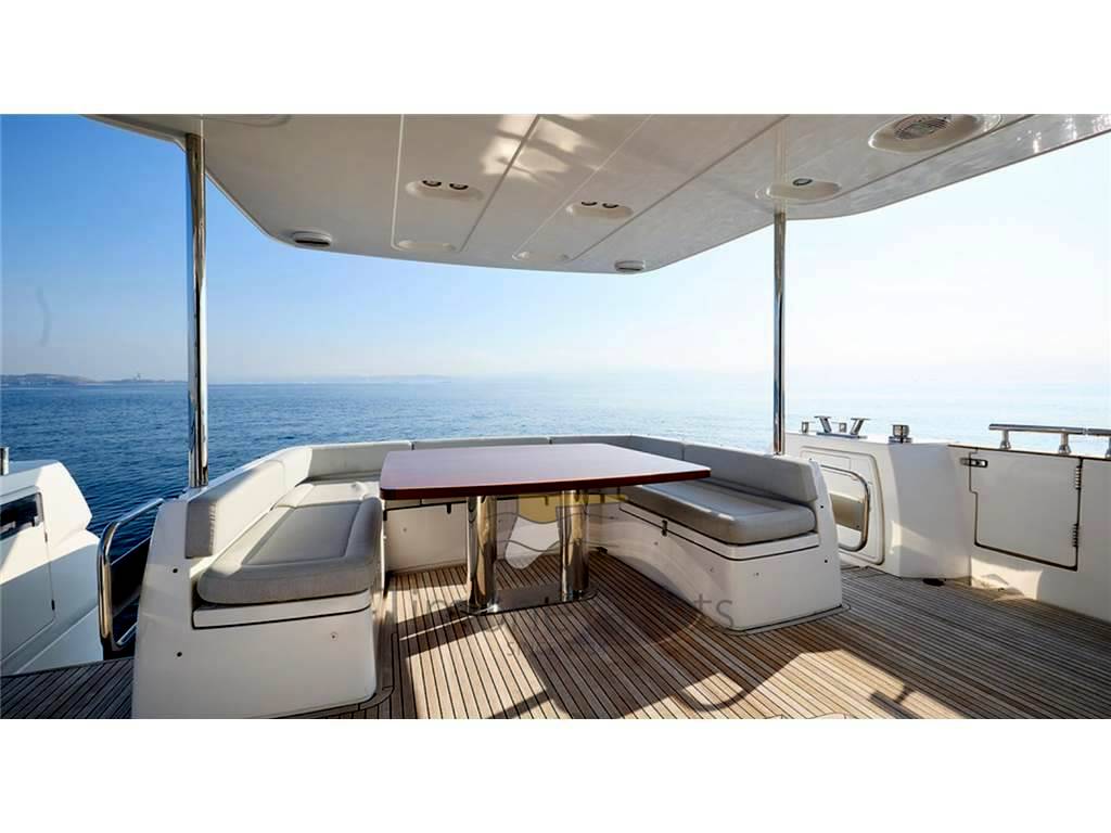 Azimut Magellano 66