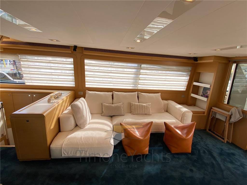 Ferretti yachts 800