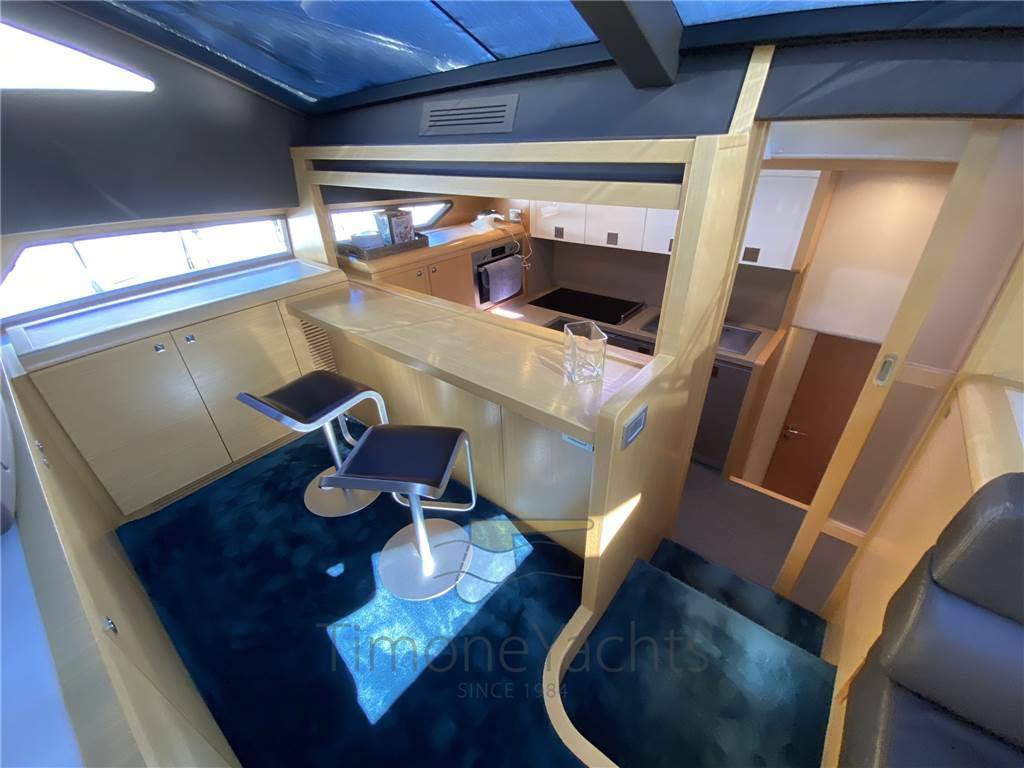 Ferretti yachts 800