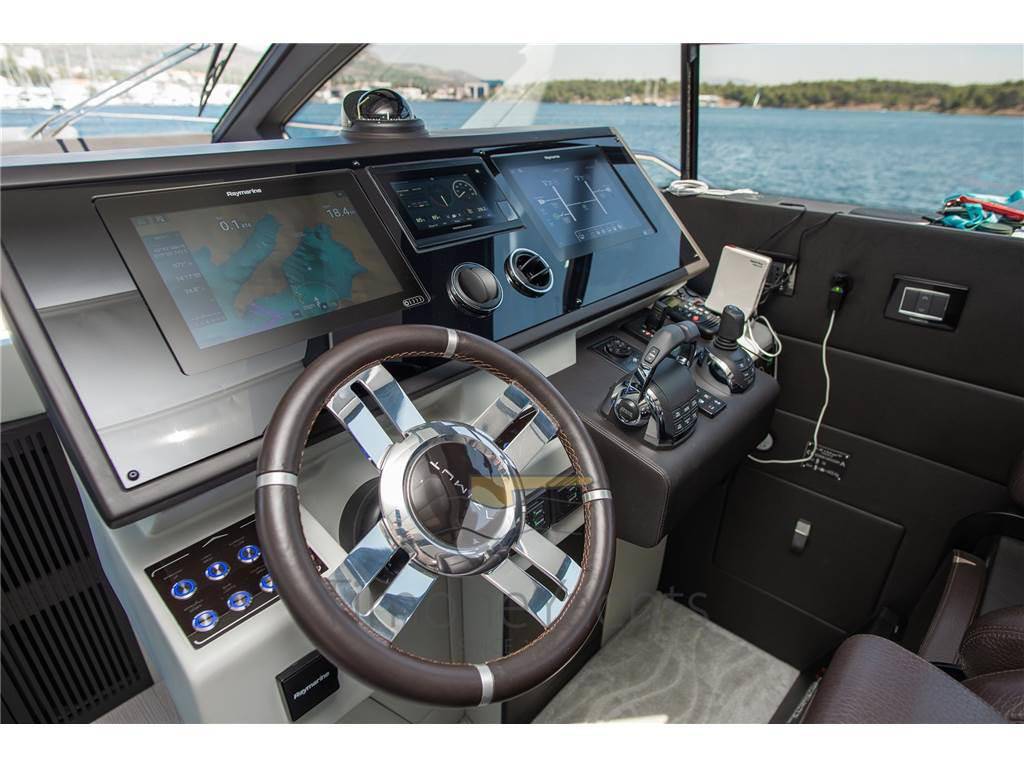 Azimut S 7 s7 (seakeeper - vat paid)