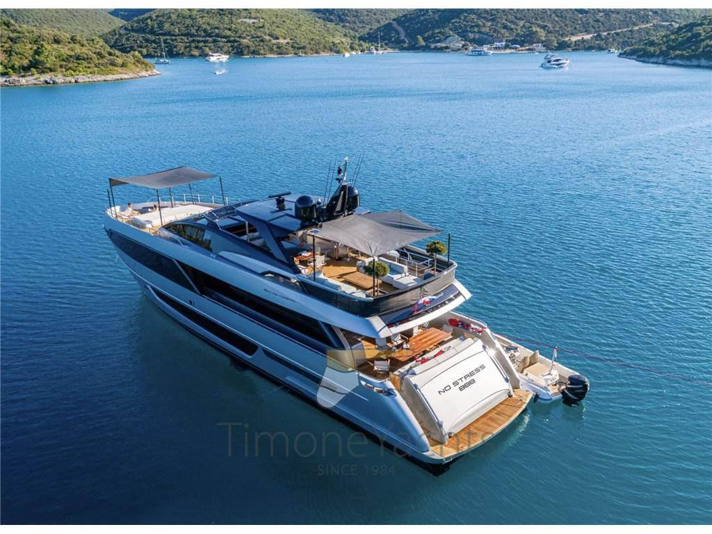 Riva 100 corsaro