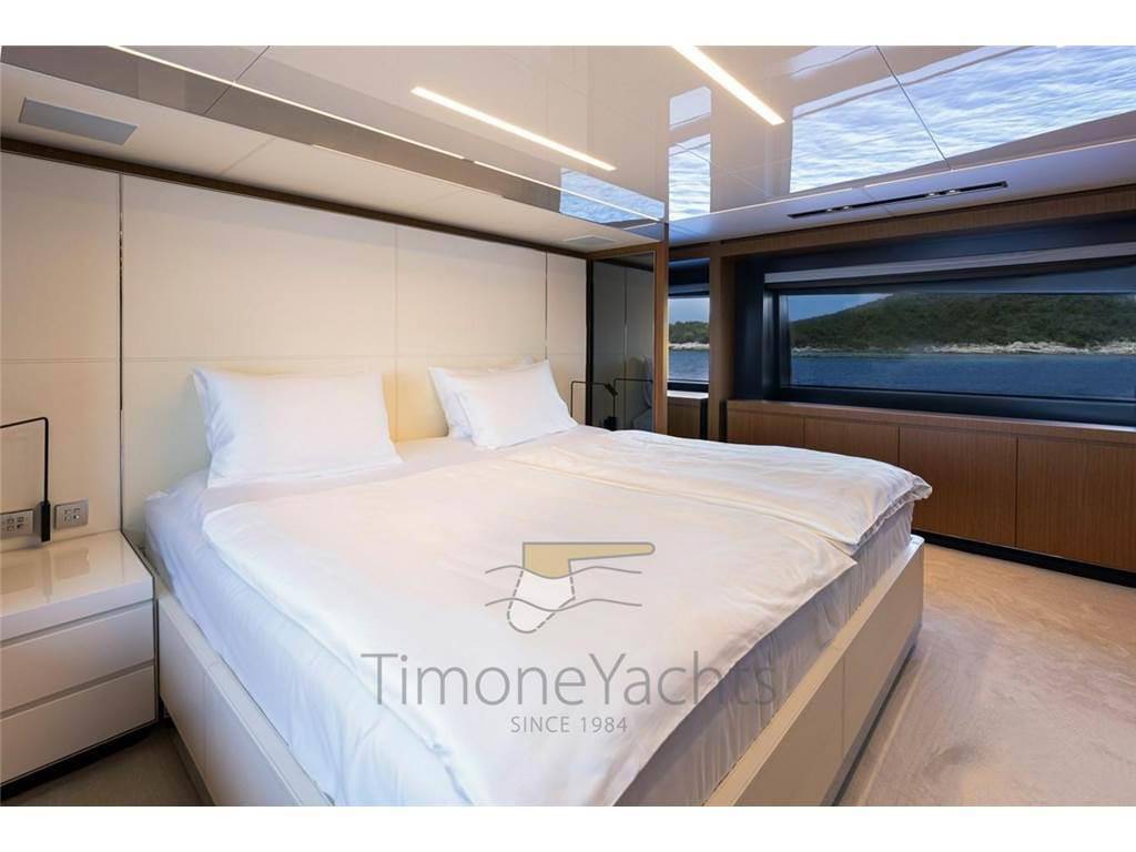 Riva 100 corsaro