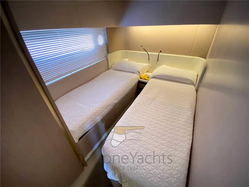 Azimut 60 fly