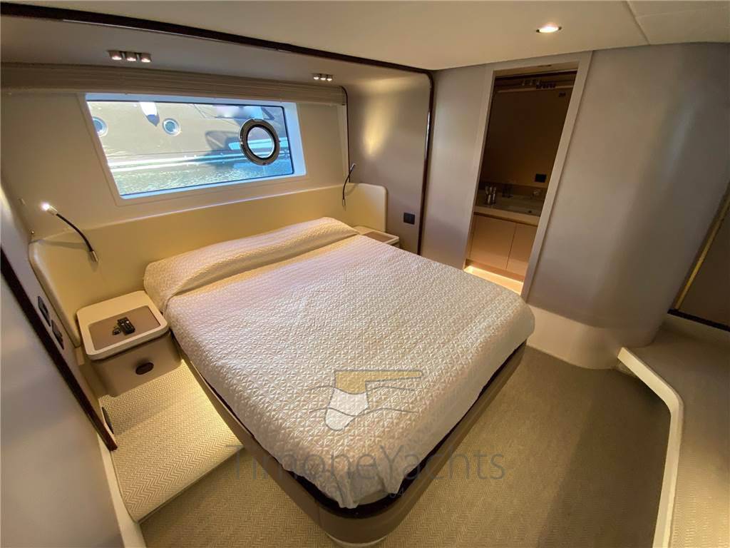 Azimut 60 fly