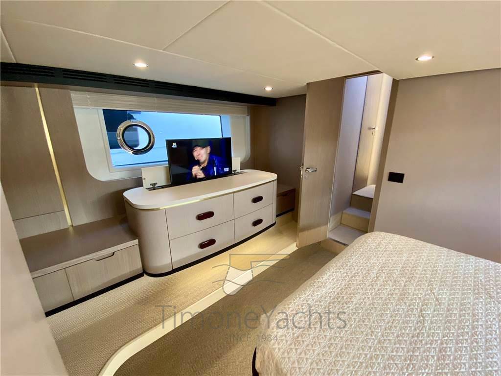 Azimut 60 fly