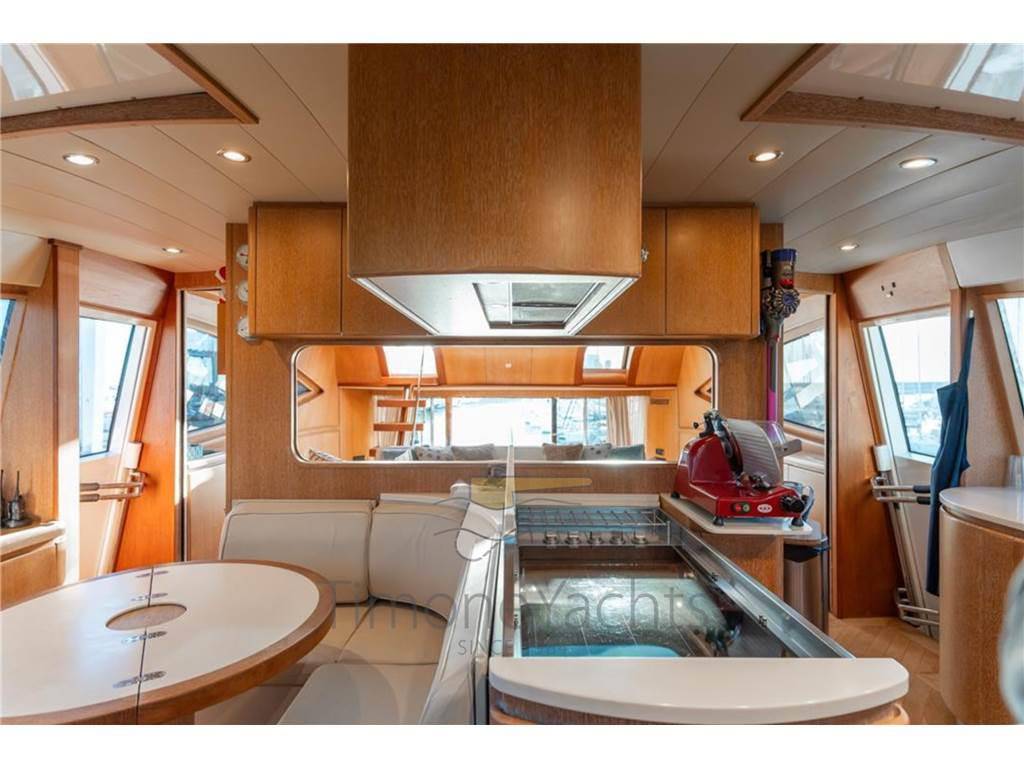 Cerrimarine 86 flying sport