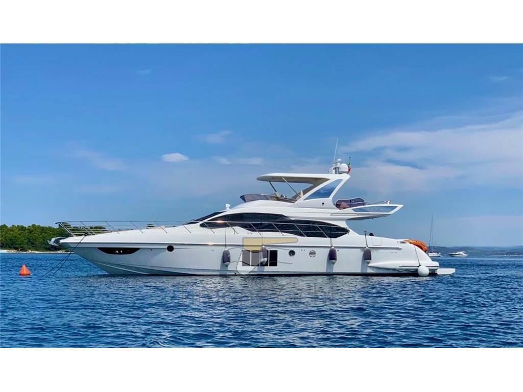 Azimut 64 fly