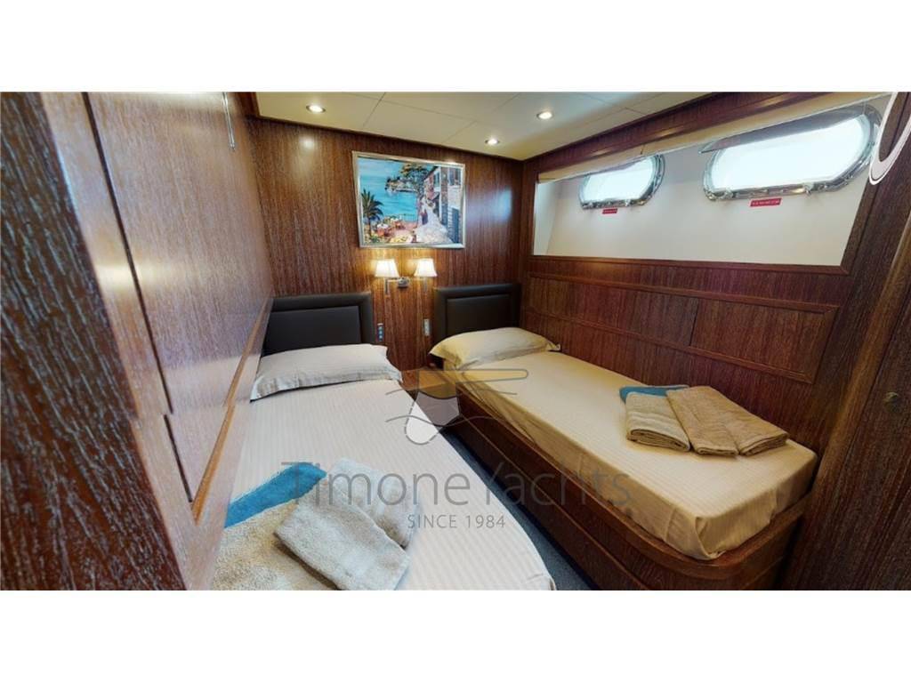 Cantieri di pisa Akhir 85