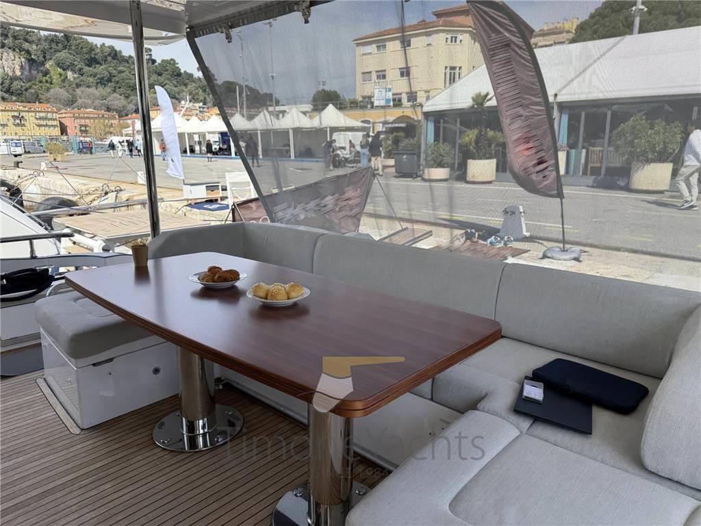 Azimut 72 flybridge