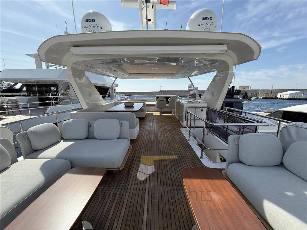 Azimut 72 flybridge