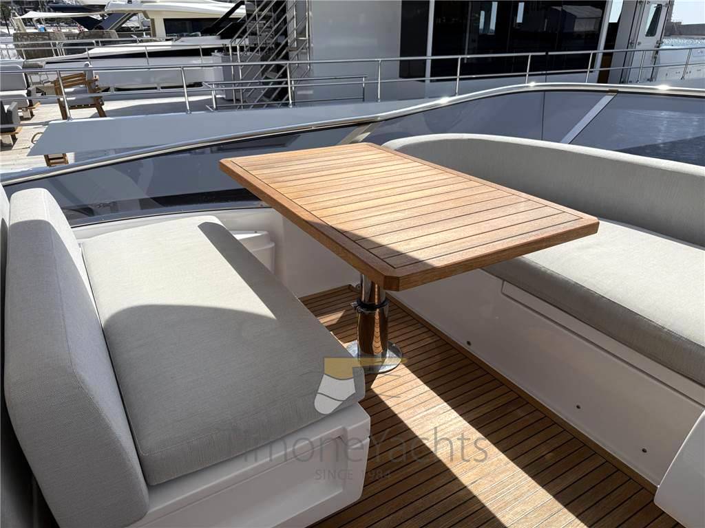 Azimut 72 flybridge