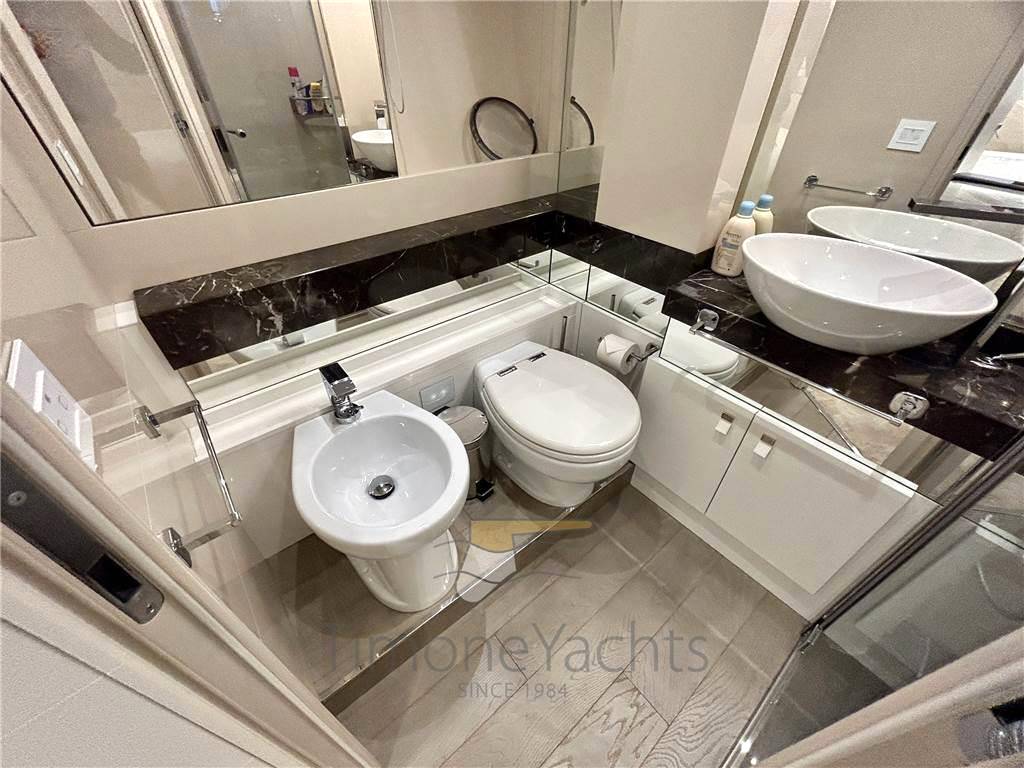 Custom line Navetta 28