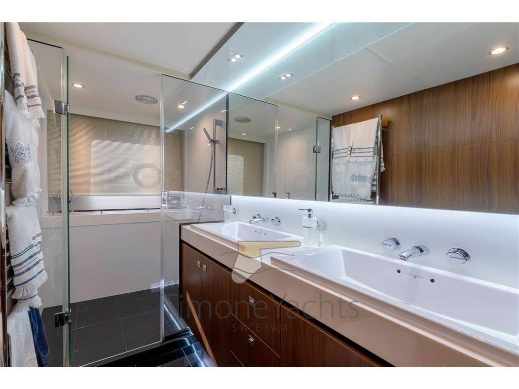 Princess yachts 72
